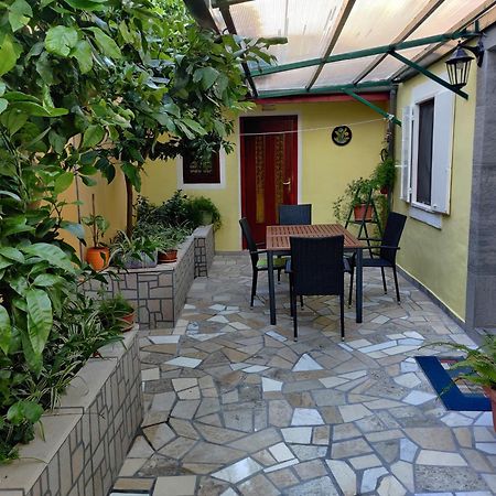 Apartman Jadranka Veli Losinj Exterior photo